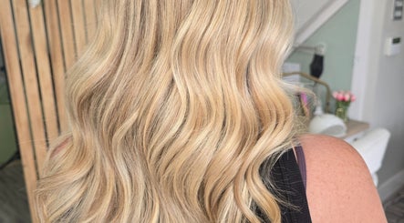Amor Luxe Hair