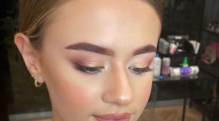 Saige Cosmetic Studio