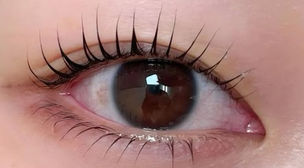 Tokyo eyelash image 2