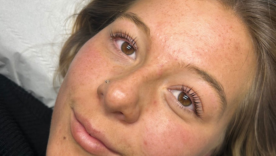 El-evationcosmetics image 1