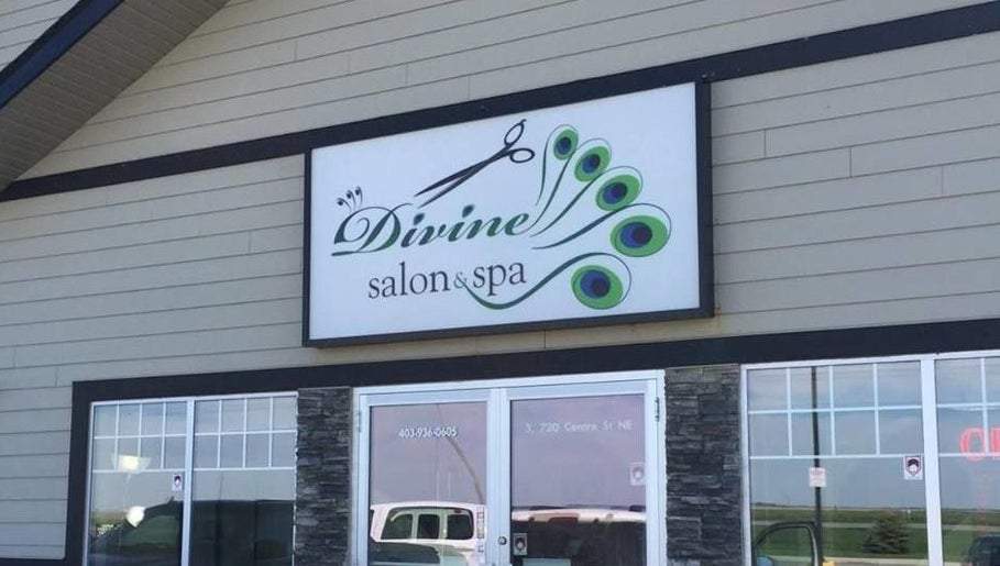 Divine Salon and Spa image 1