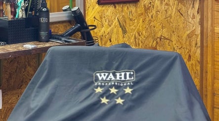 Barbershop tools at Aididthebarber, Klang, Selangor, MY. Classic styling for modern grooming.