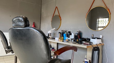 G Money Barbershop
