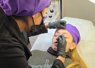 Tratamiento facial en Adriana Rodríguez Studio & Academy, Buenos Aires, Ciudad Autónoma De Buenos Aires, AR.