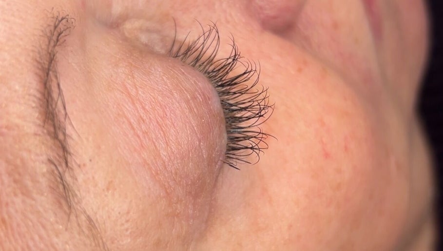 Lash Labrynth image 1