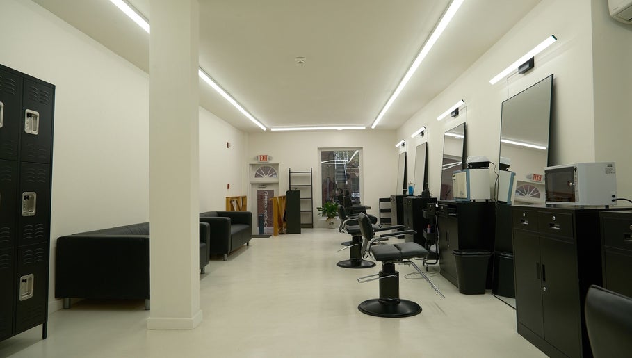Greyscale Hair Studio image 1