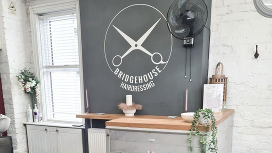 Dans Hairdressing at Bridge House