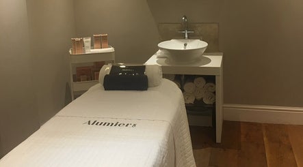 Cortés & Co Beauty Clinic