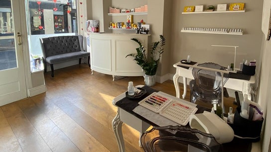 Cortés & Co Beauty Clinic