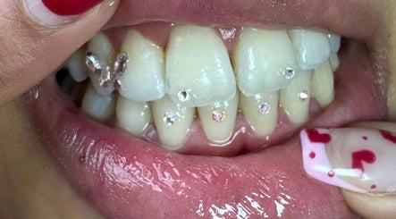Laboratorio Dental Aral image 2