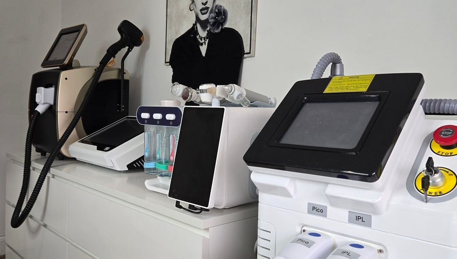 Zaawansowane urządzenia w Karolina Aesthetic Studio, Limerick, County Limerick, IE.