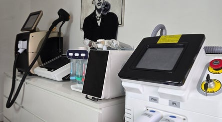 Zaawansowane urządzenia w Karolina Aesthetic Studio, Limerick, County Limerick, IE.