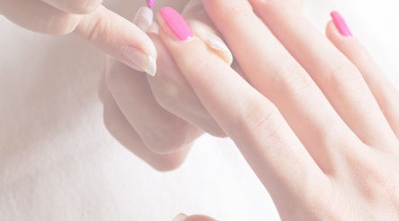 The Virtual Nail Studio image 3