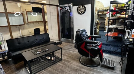 6ix7even6ix Barber image 2