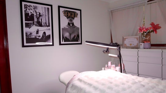 Herhausofbeauty