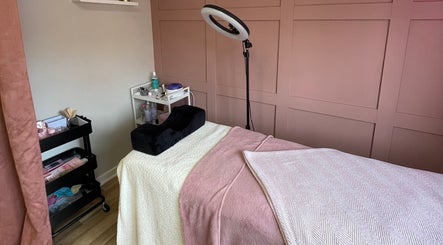 Emily Louise Nails & Beauty, bilde 3