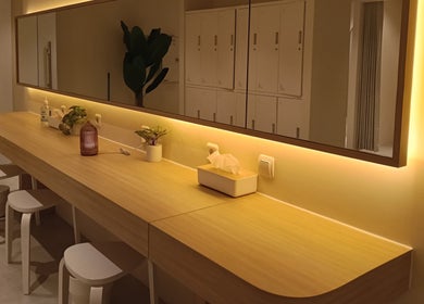 Elegant dressing area with warm lighting at Haru Fit Tokyo, Jakarta Selatan, DKI Jakarta, ID.