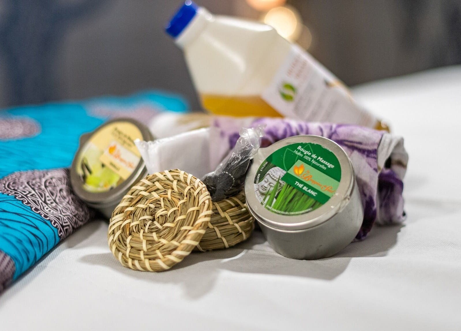 Accessoires de massage naturels à ILLUMINESSENS BEAUGRENELLE, Paris, Île-de-France, FR.