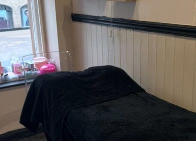Relaxing treatment bed at Cherry Lashes|Brows by Anna Dunlop, Ayr, Scotland, GB with natural light.