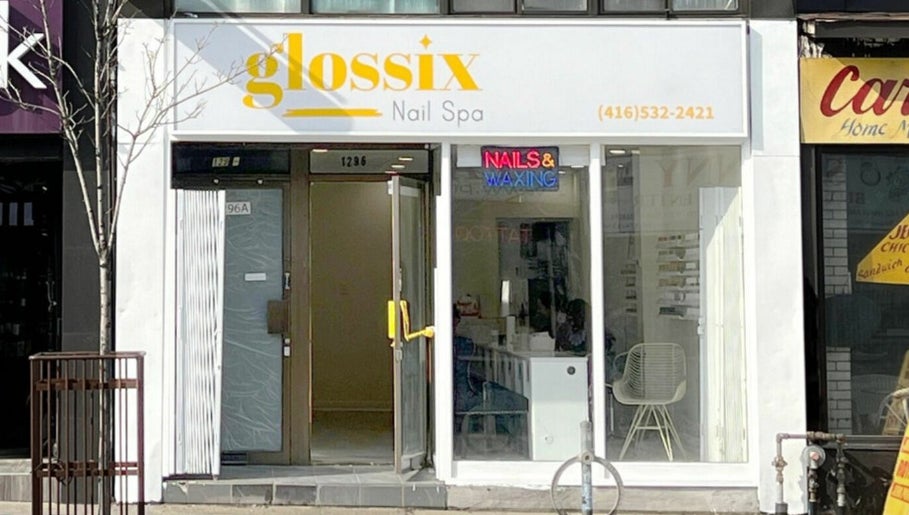 Glossix - LANSDOWNE & Bloor image 1