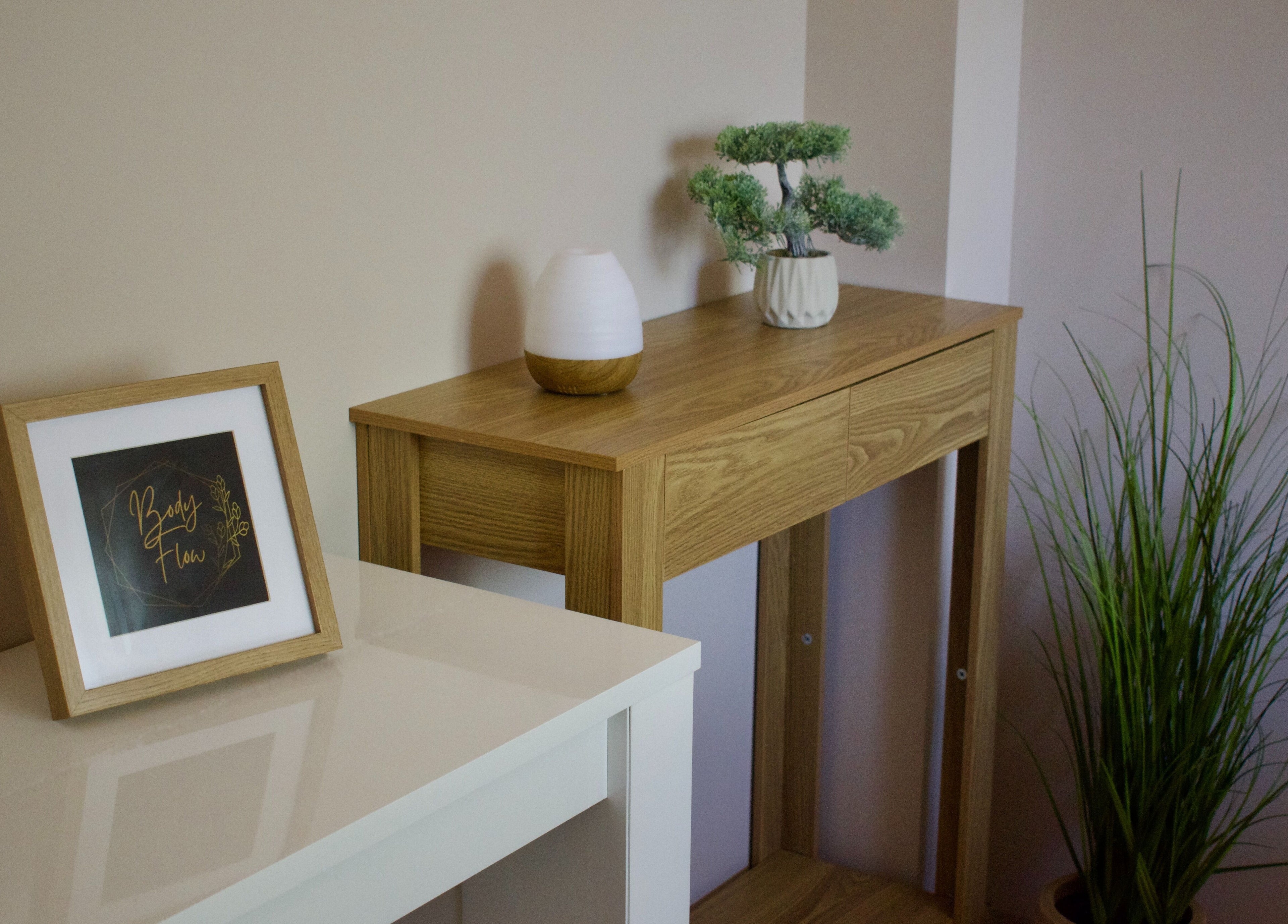 Coin détente avec déco zen chez Body Flow - Massage Tarn, à Cabanès, Occitanie, FR.