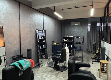 Modern barber interior at Brew&Groom (Barber & Coffee Gombak), Kuala Lumpur, Wilayah Persekutuan Kuala Lumpur, MY.