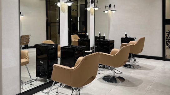 We Salon