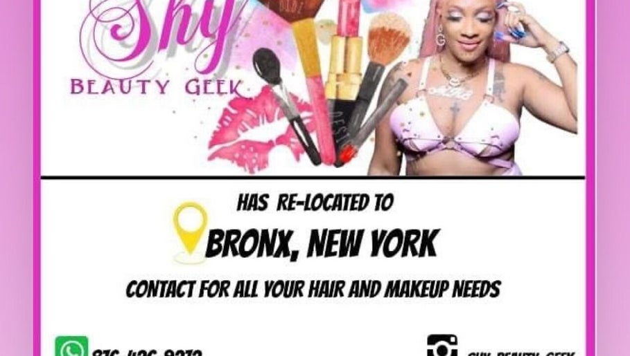 Shy Beauty Geek image 1
