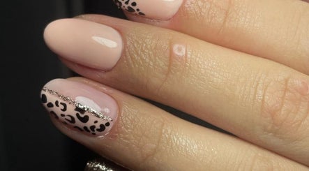 Siempre Bella Pretty Nails obrázek 2