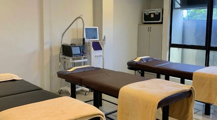 Lyns Beauty Salon in Shah Alam, Selangor, MY features serene treatment beds and modern equipment for ultimate relaxation.