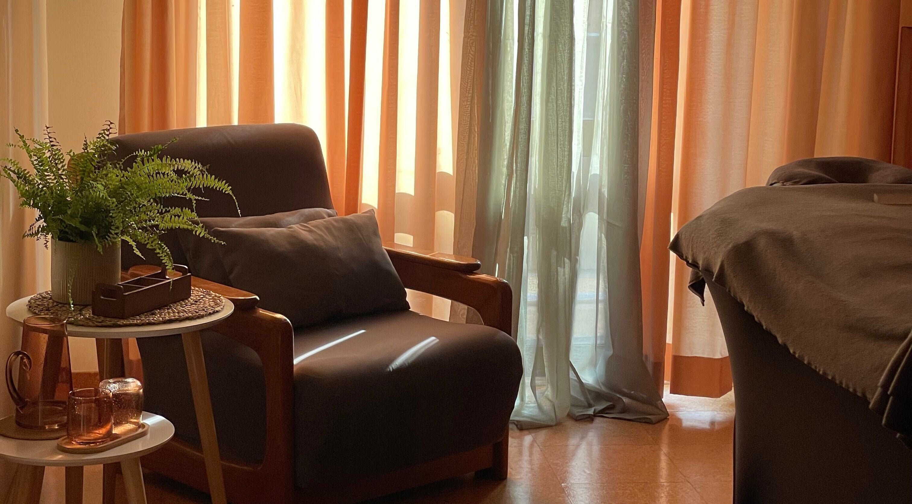 Sala de relaxamento no Rosalusa • Massagem e Bem-estar, Costa Da Caparica, Setúbal, PT.