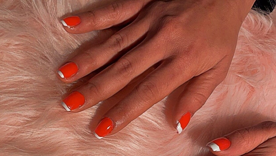 Immagine 1, Institue d’ongle es extension de cil