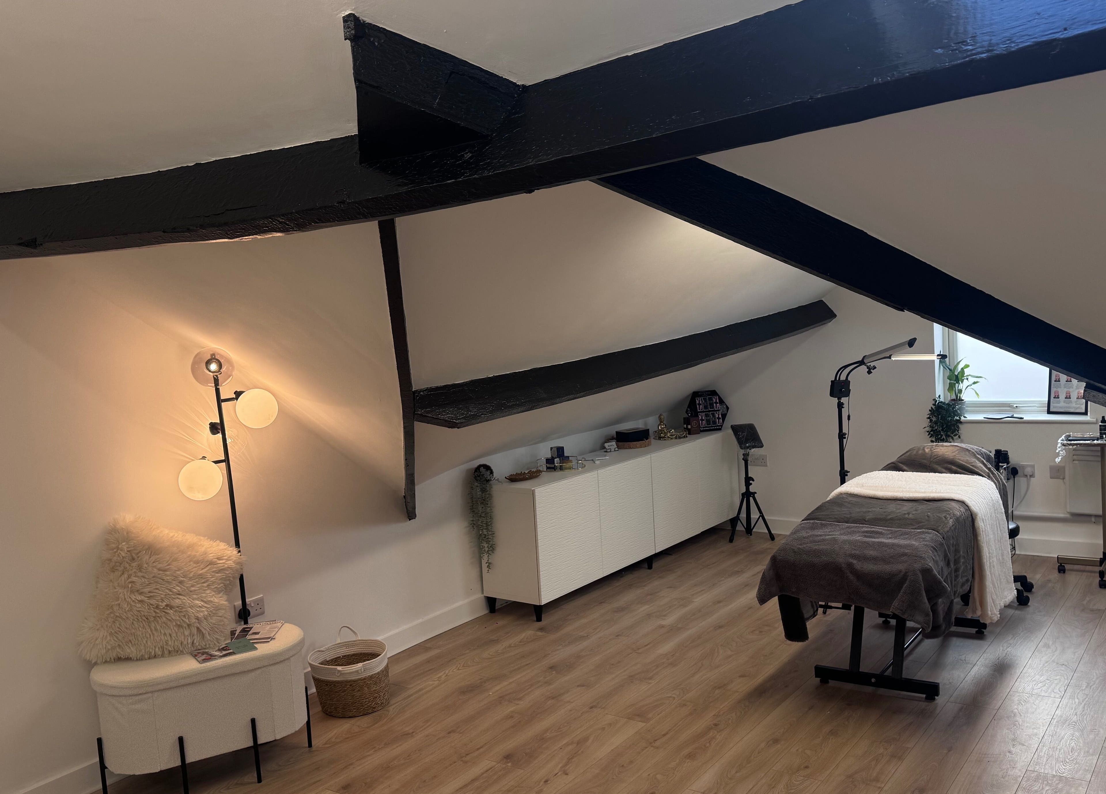 Relaxing treatment room at Kate's Studio, Coalville, England, GB. Elegant and warm ambiance for beauty services.