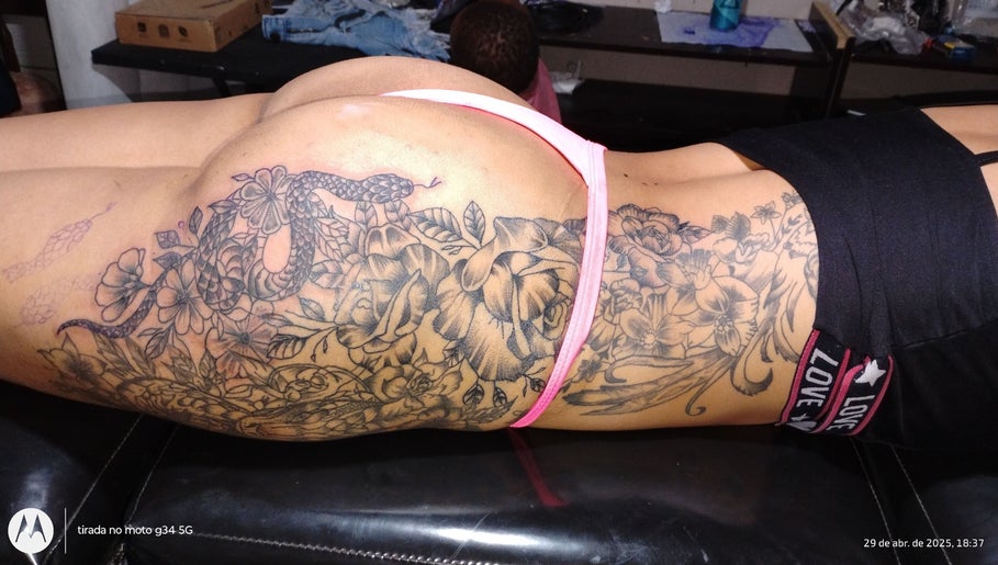 m e j studio tattoo image 1