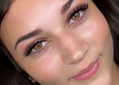 Extensiones de pestañas perfectas en Beauty Studio ~ Lash Nails, Madrid, Comunidad De Madrid, ES.