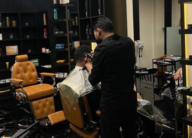 جلسة حلاقة في Right Cut | Men’s Care Studio، الخبر، المنطقة الشرقية، السعودية.