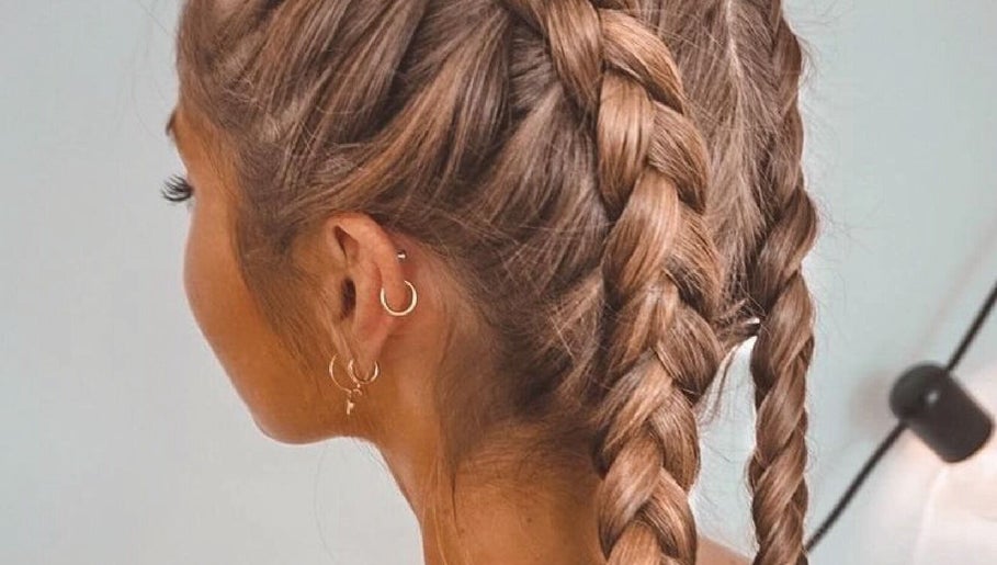 Zamy Braids image 1