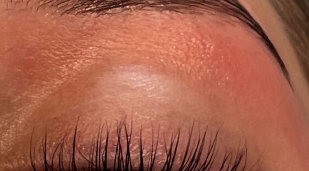 Close-up of enhanced eyelashes at Neve Amelia Beauty in Daventry, England, GB, showcasing expert lash treatment.
