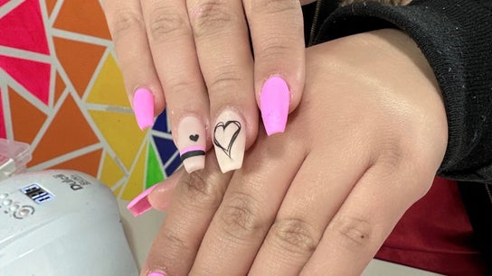 Nails By Hannah Le
