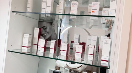 Aesthetik Skin & Lash image 3