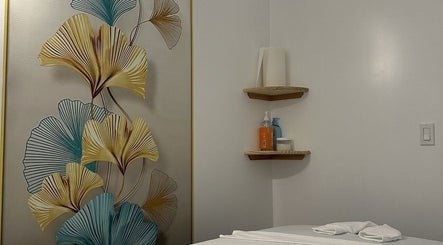 Island Breeze Massage LLC image 2