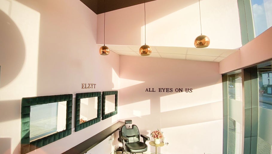 Elzyt Brows by Patricija salon interior with stylish decor, Drogheda, County Louth, IE.