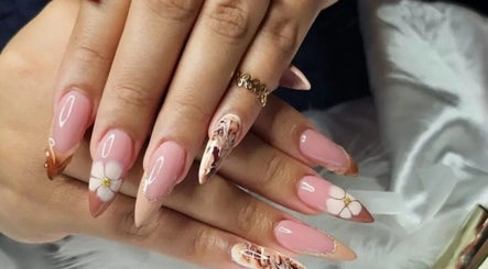 Emrd Nails Beauty Salon