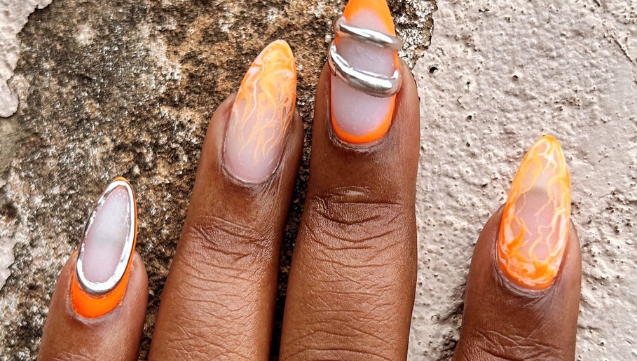 Mari Nail Bar 44 image 1