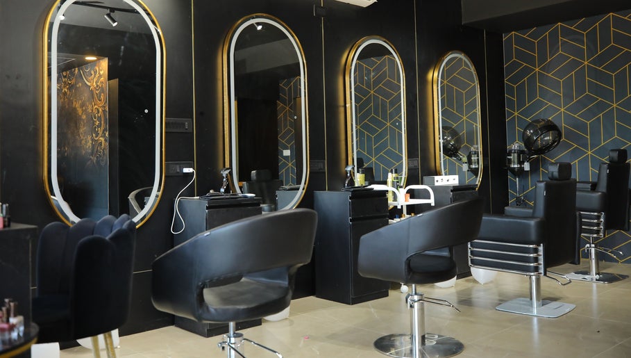 Luxchérie Unisex Salon image 1