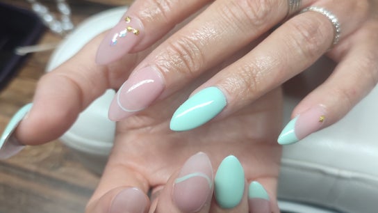 Chez Sonia / A Chacun Ses Ongles