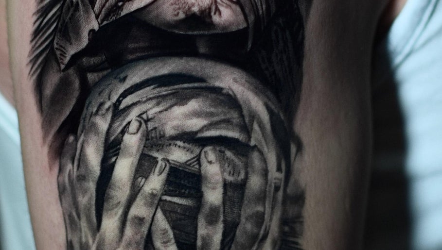 Immagine 1, Stone Tattoo