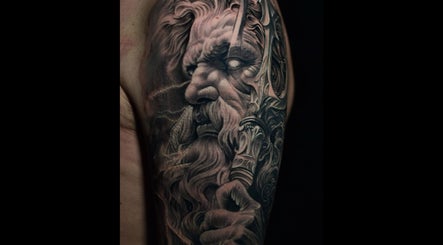 Immagine 3, Stone Tattoo