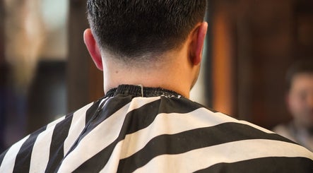 Groom image 3