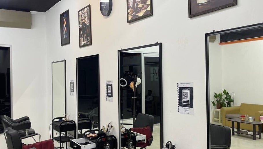 MJ STUDIO BARBERSHOP image 1